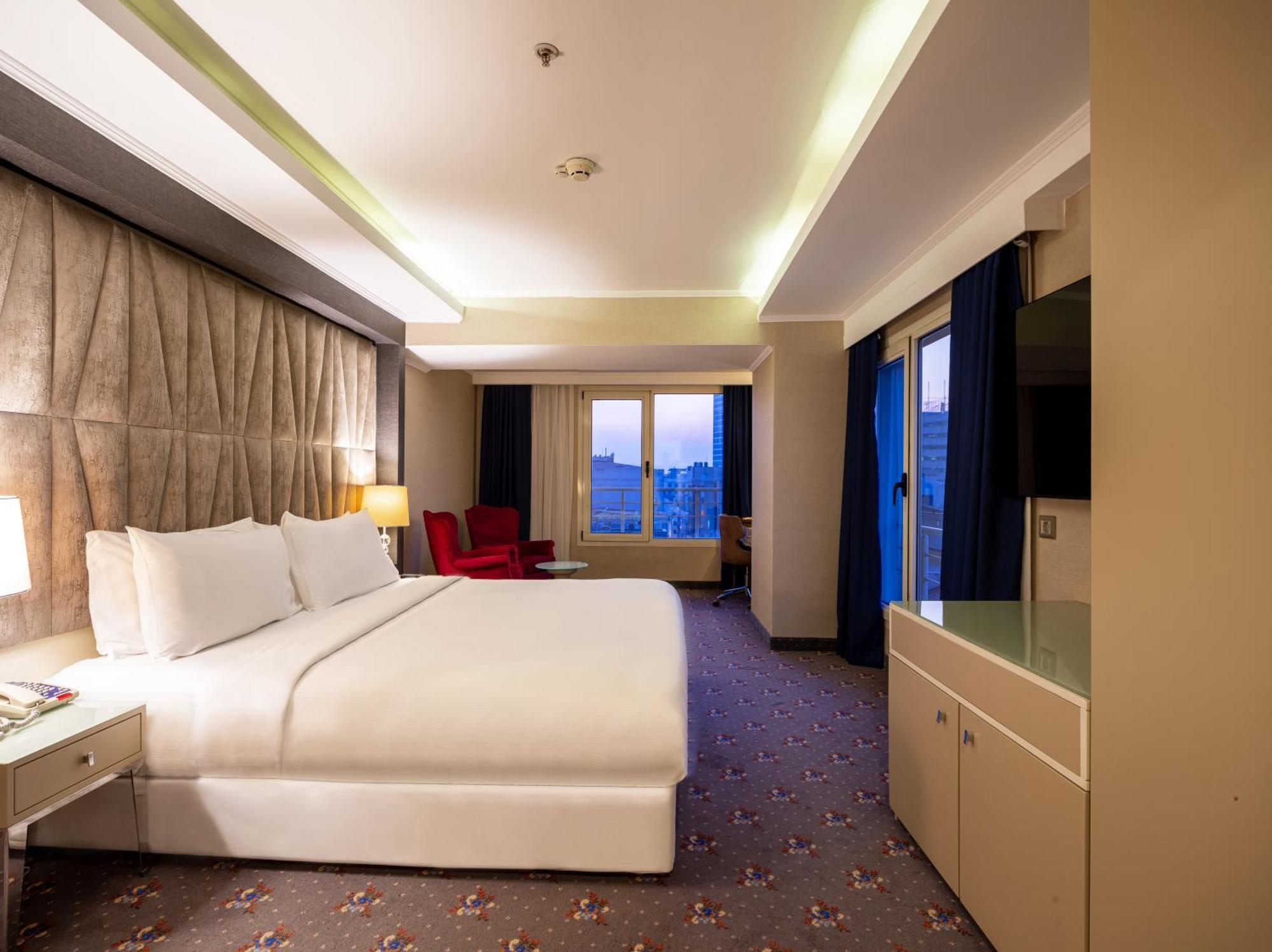 Hotel Doubletree By Hilton Izmir - Alsancak Exterior foto