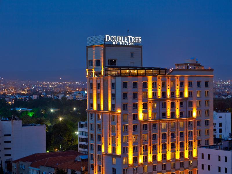 Hotel Doubletree By Hilton Izmir - Alsancak Exterior foto